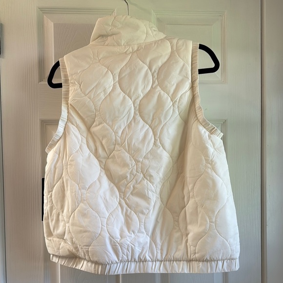 90 Degree By Reflex Cream Quilted Vest Size Medium NWT - Picture 3 of 7